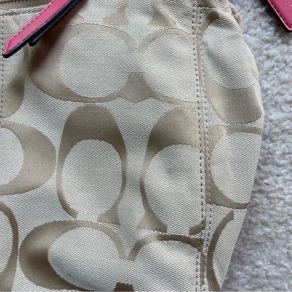 Coach Peach Signature Stripe Jacquard Hobo Bag F19281 - Picture 8 of 16